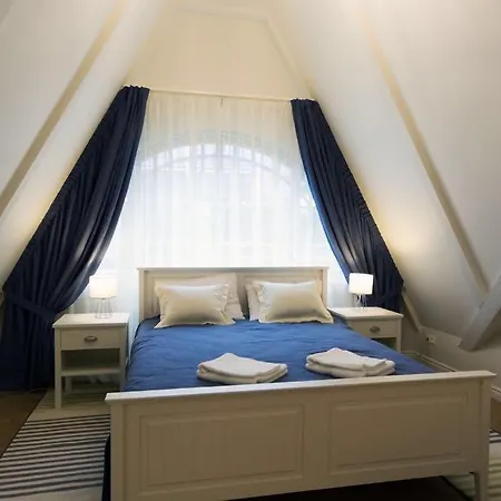 Osobnyak Hotel apartamentowy Jurkalne