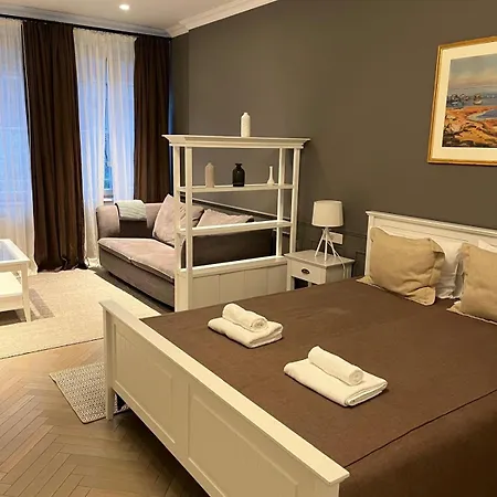 Hotel apartamentowy Osobnyak 3*