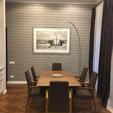 Hotel apartamentowy Osobnyak 3*